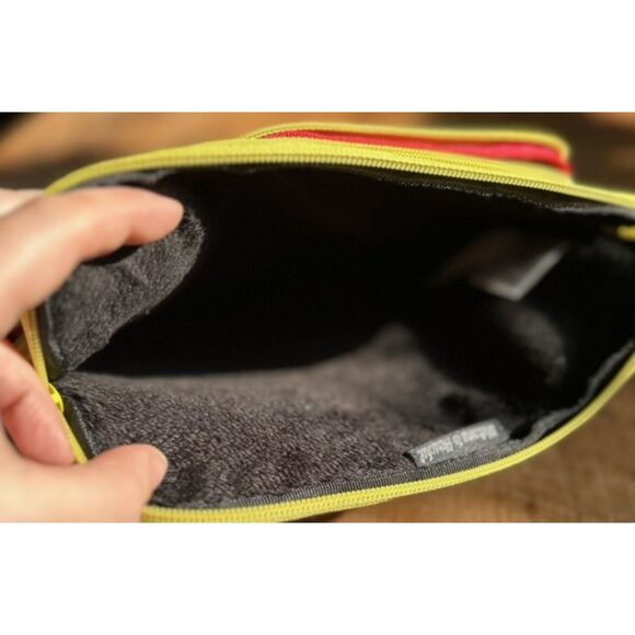 Herschel Tech Sleeve - Green - leather bottom - Picture 3 of 8